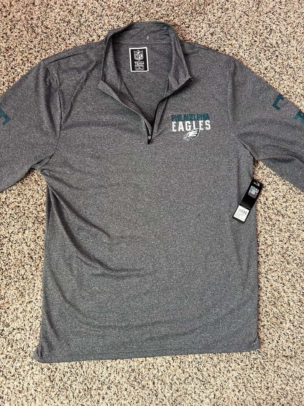 NFL Team Apparel Philadelphia Eagles 1/4 Zip Size XL Gray